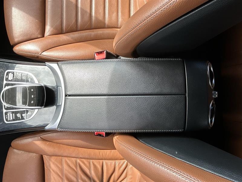 mercedes-benz GLC43 AMG 2019 - 29