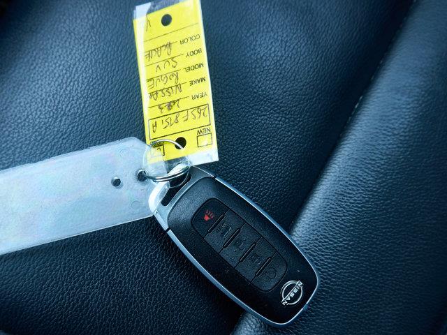 nissan Rogue 2023 - 25