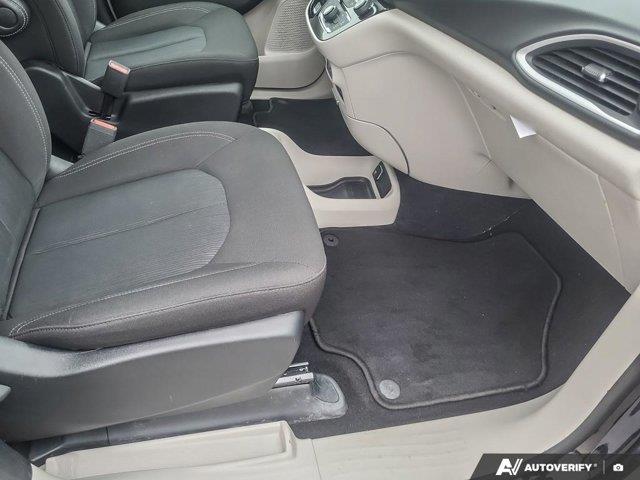 chrysler Grand Caravan 2024 - 26