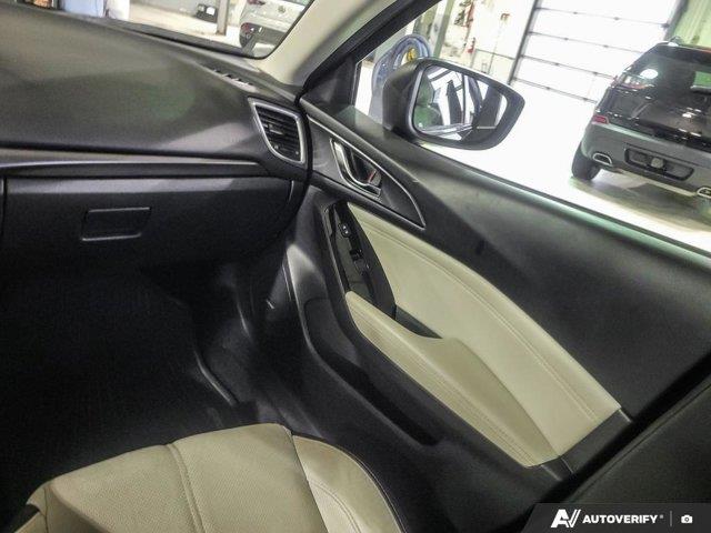 mazda Mazda3 2018 - 29