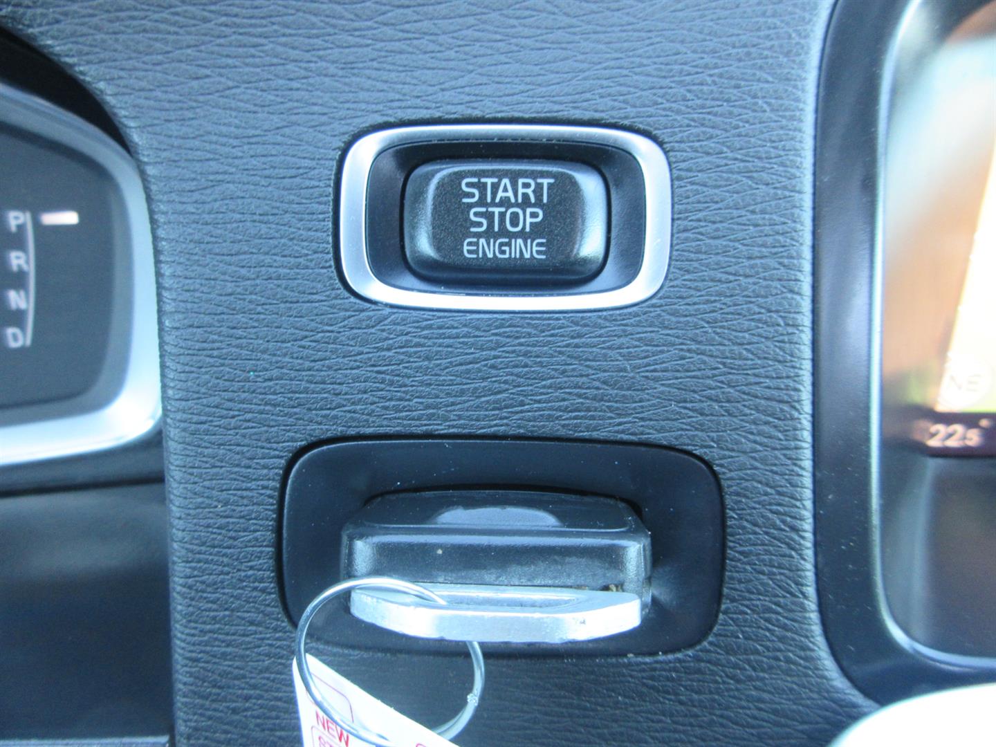 volvo V60 Cross Country 2018 - 16