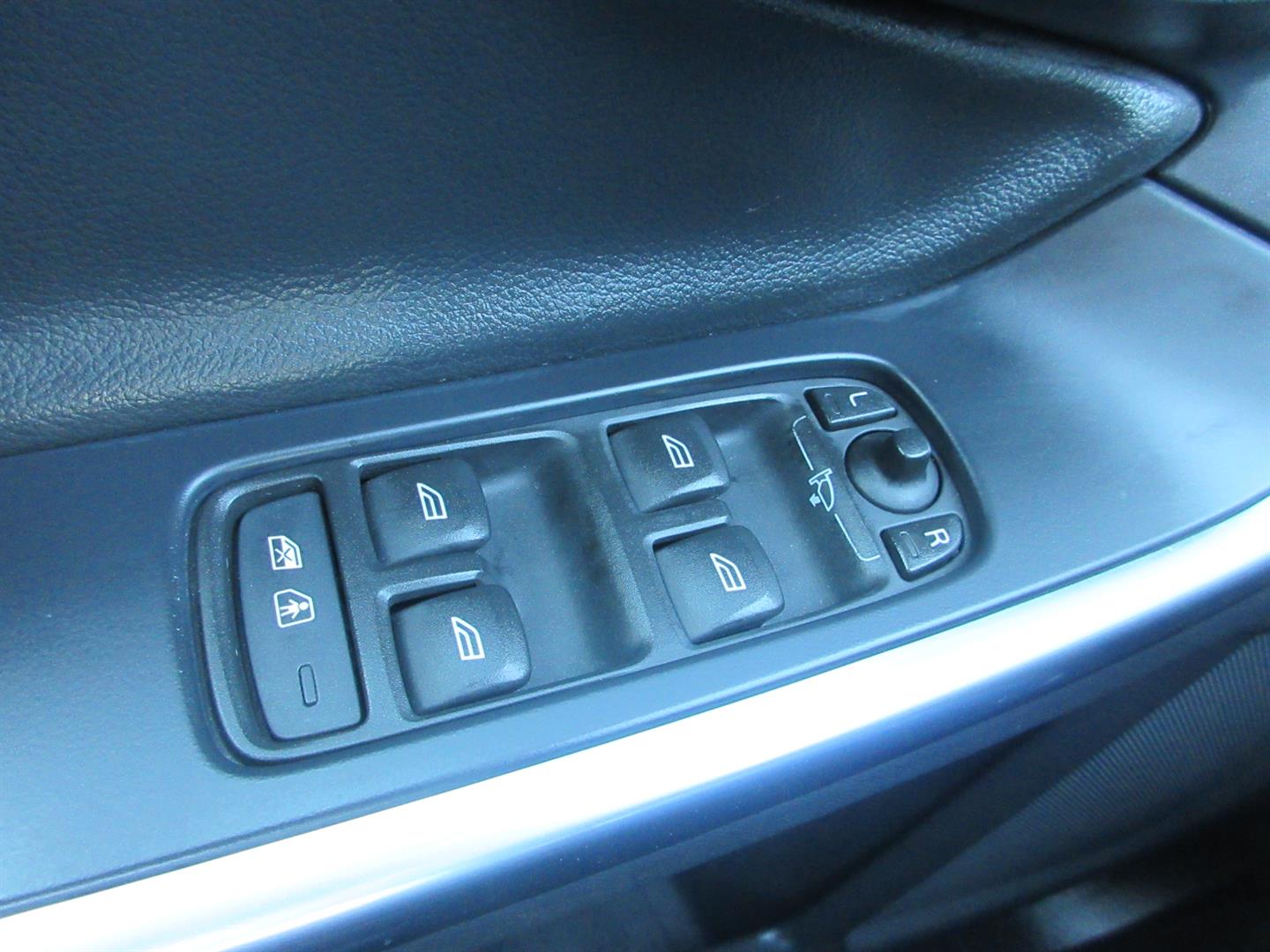 volvo V60 Cross Country 2018 - 19