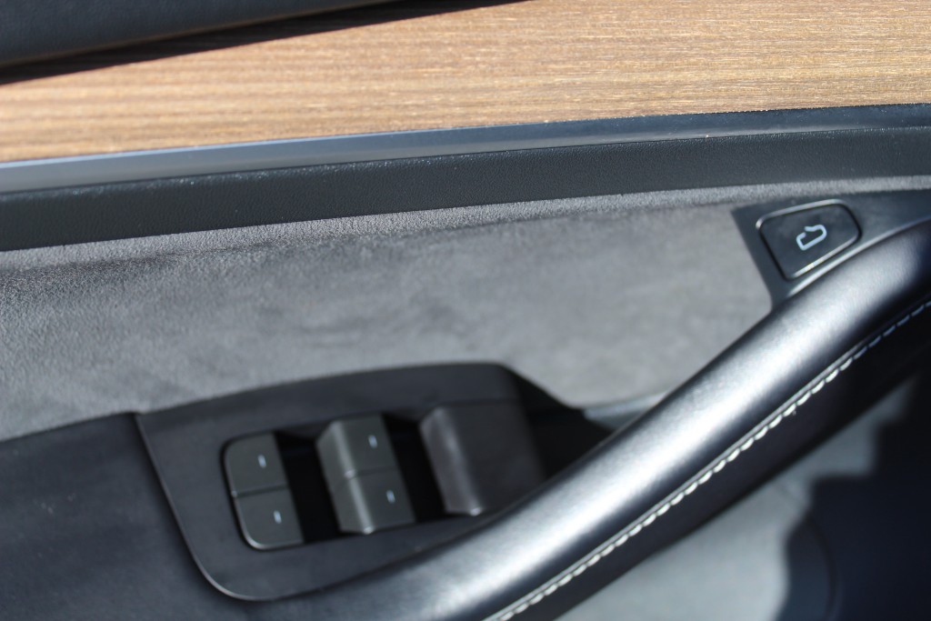 tesla Model 3 2023 - 12