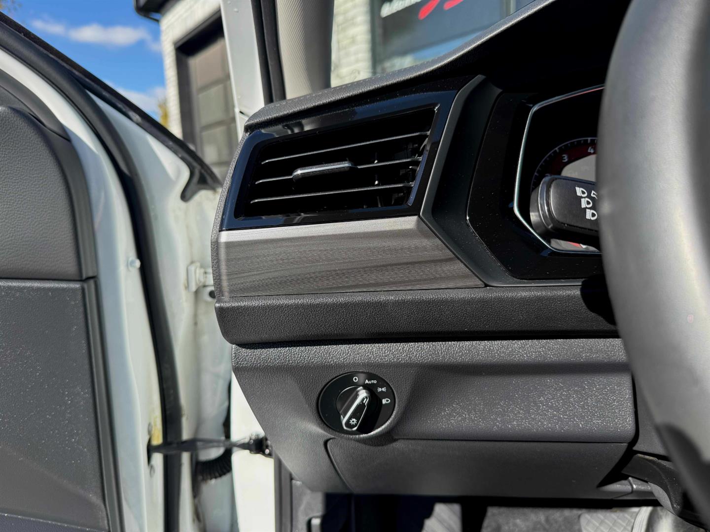 volkswagen Jetta 2021 - 25