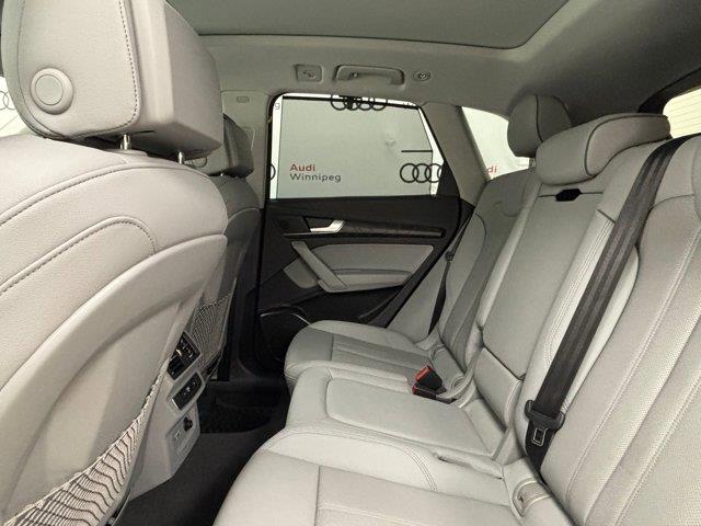 audi Q5 2022 - 16