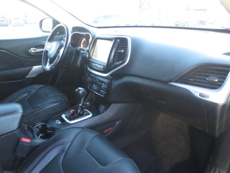 jeep Cherokee 2018 - 18