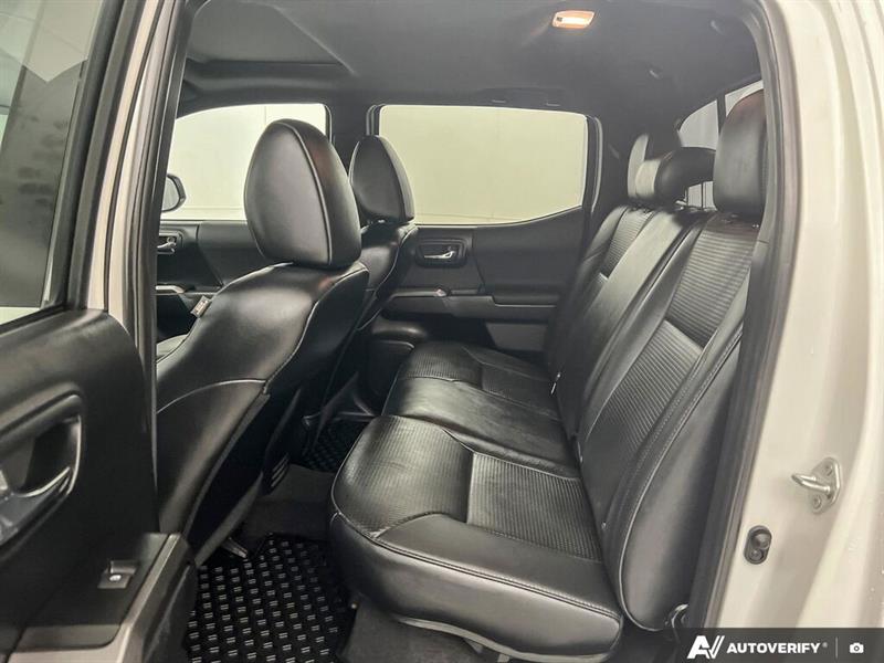 toyota Tacoma 2021 - 25