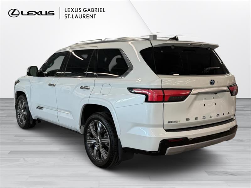 toyota Sequoia 2023 - 7