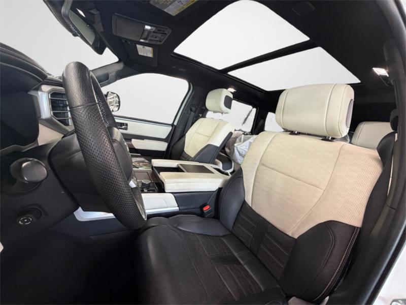 toyota Sequoia 2023 - 14