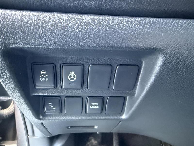 nissan Pathfinder 2020 - 24