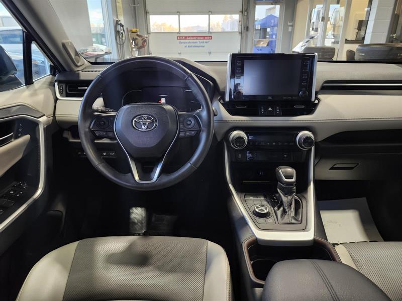 toyota RAV4 2019 - 11