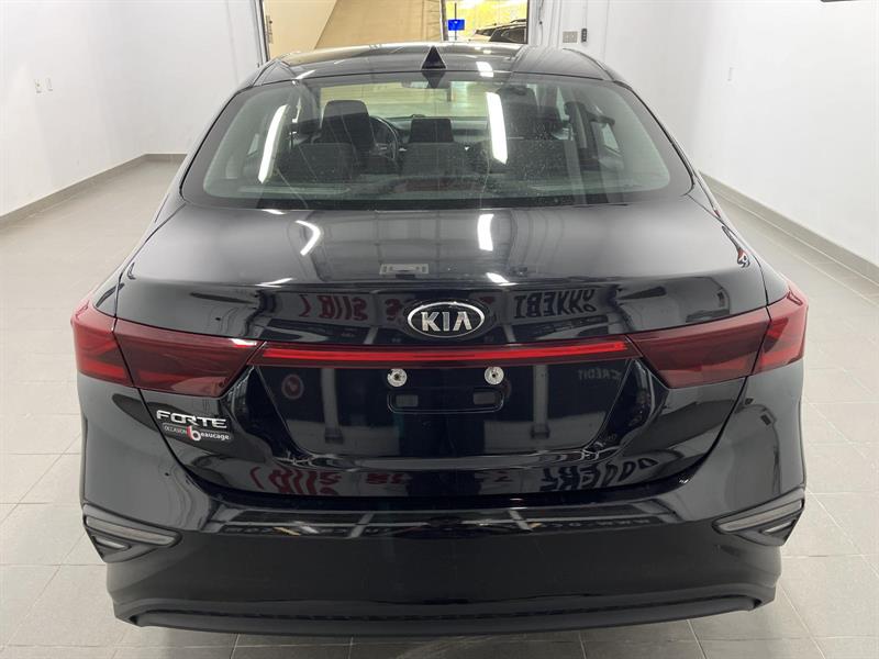 kia Forte 2021 - 3