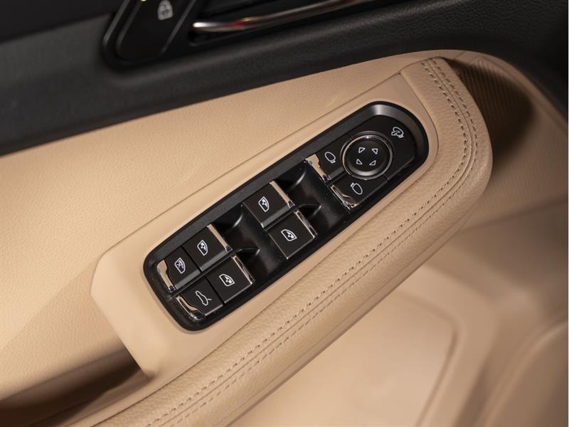 porsche Macan 2025 - 24