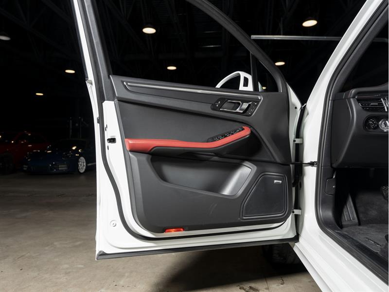 porsche Macan 2024 - 26