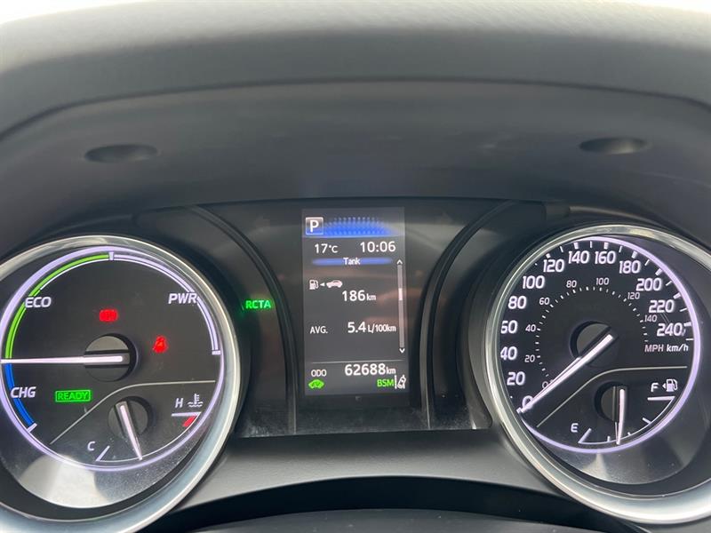 toyota Camry Hybrid 2020 - 14