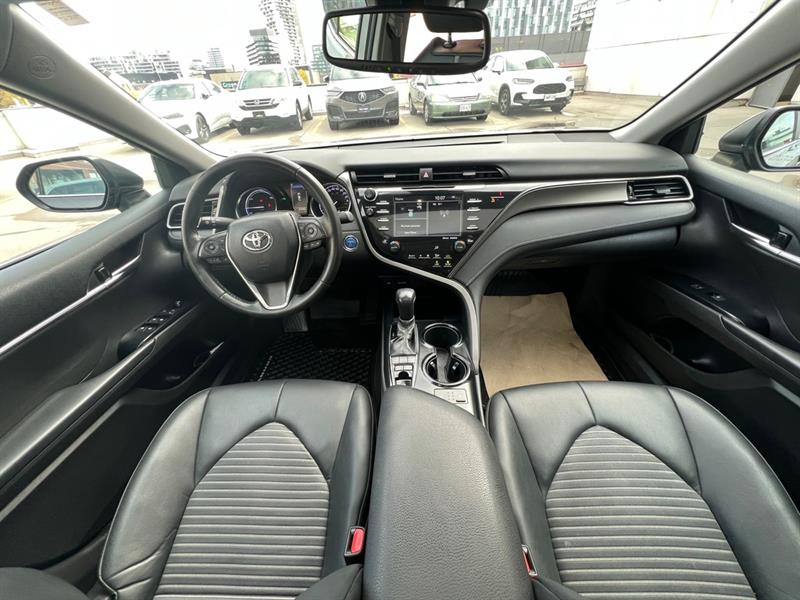 toyota Camry Hybrid 2020 - 21