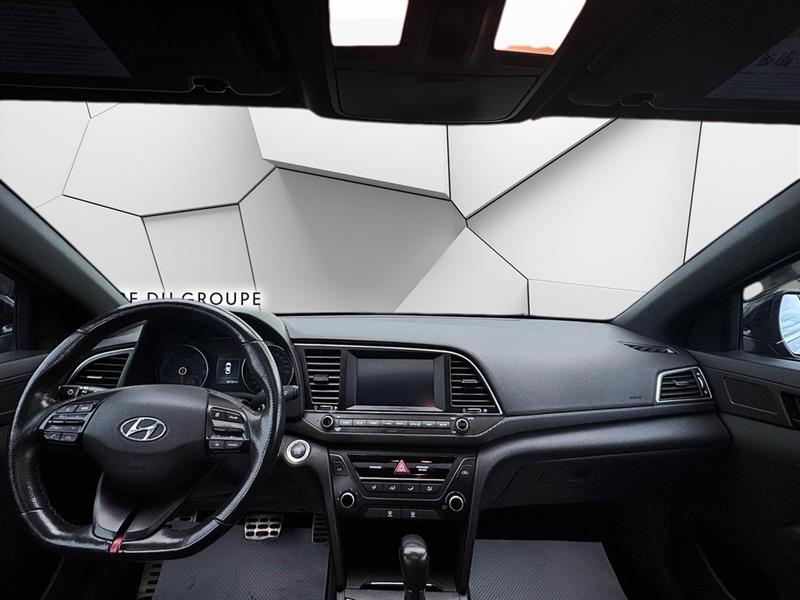 hyundai Elantra 2017 - 2