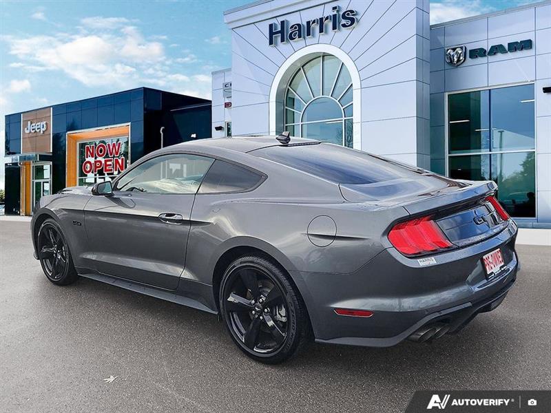 ford Mustang 2022 - 4