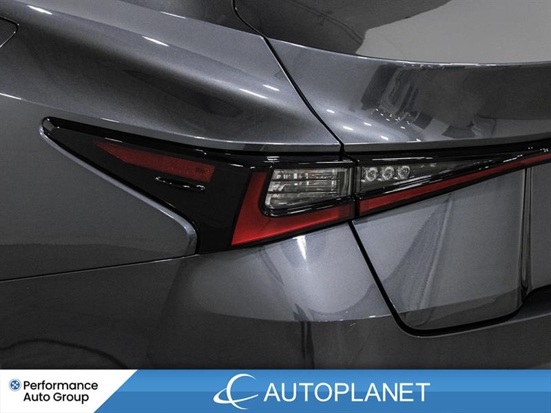 lexus IS 300 2023 - 14