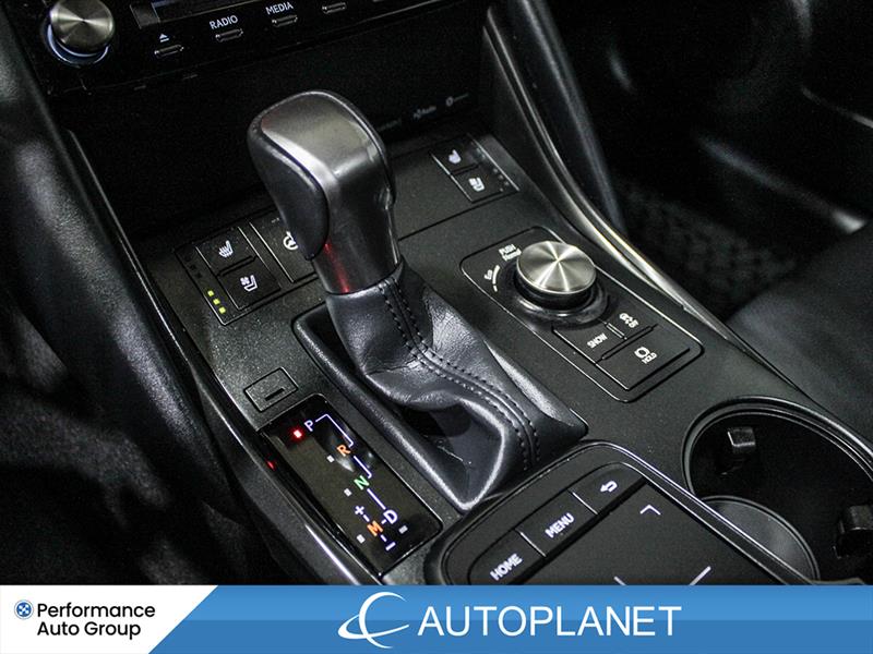 lexus IS 300 2023 - 32