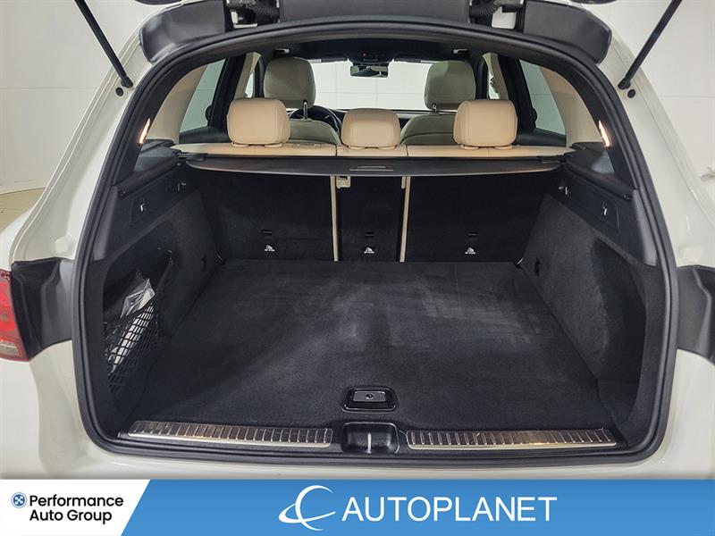 mercedes-benz GLC300 2022 - 16