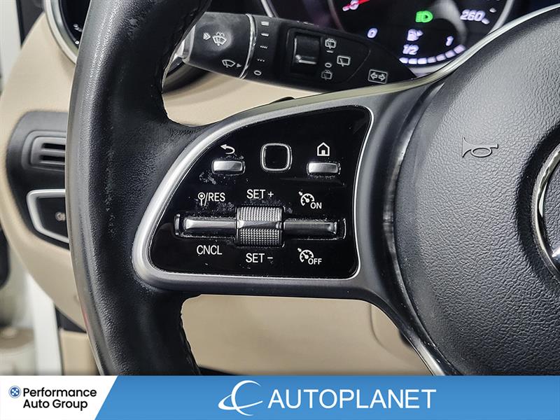 mercedes-benz GLC300 2022 - 27