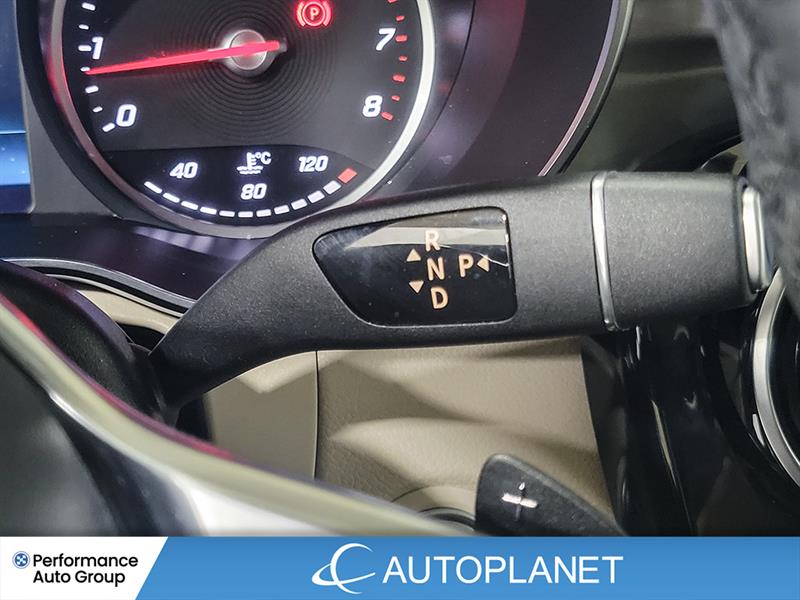 mercedes-benz GLC300 2022 - 29