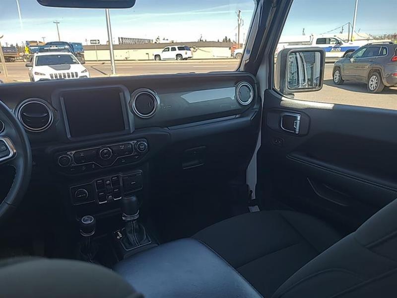 jeep Wrangler 2023 - 13