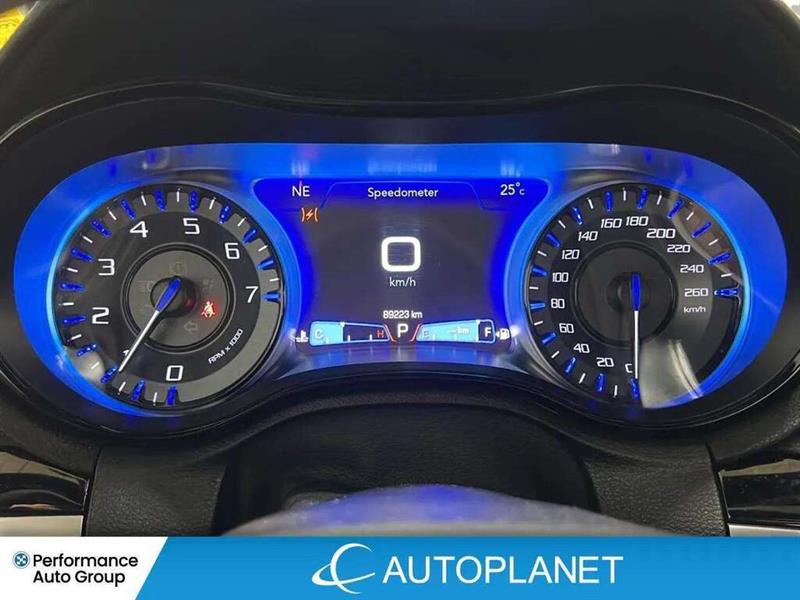 chrysler 300 2023 - 17