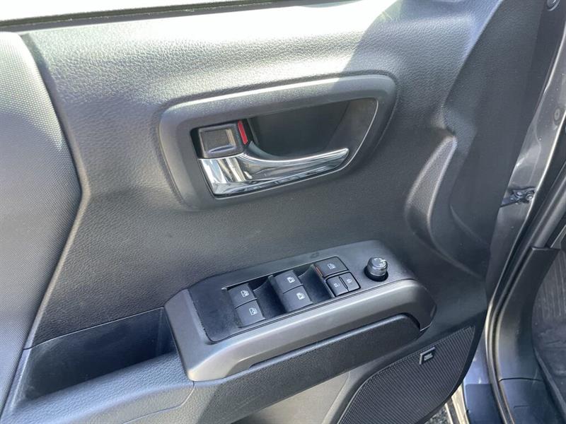 toyota Tacoma 2023 - 24