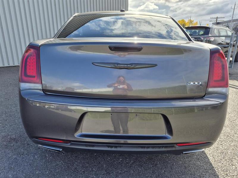chrysler 300 2016 - 10