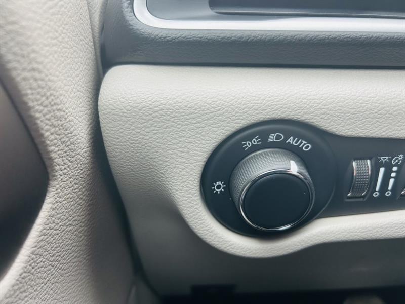 chrysler Grand Caravan 2022 - 17