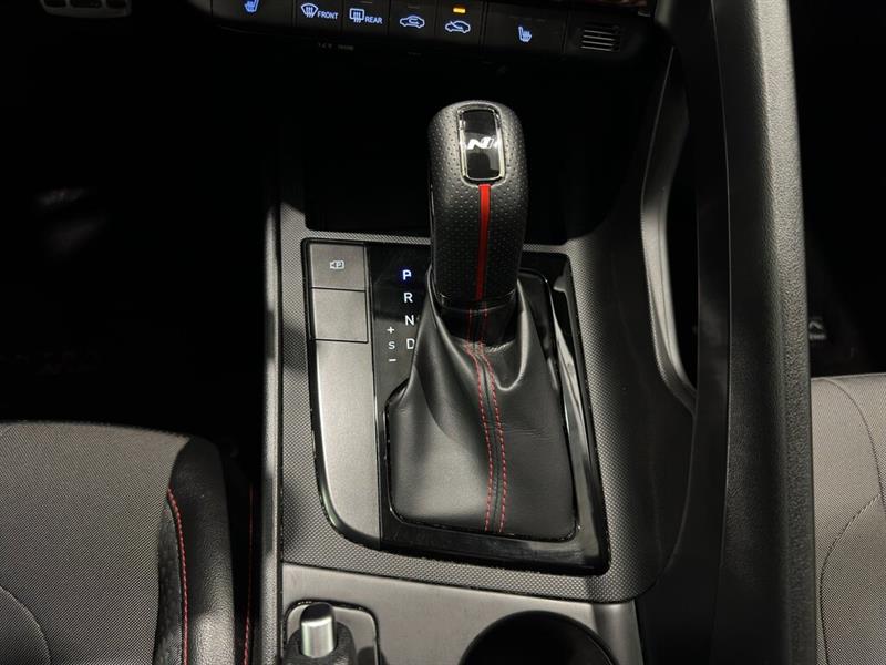 hyundai Elantra 2022 - 19