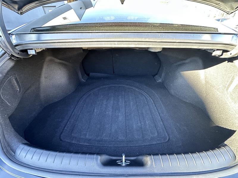 hyundai Elantra 2024 - 25