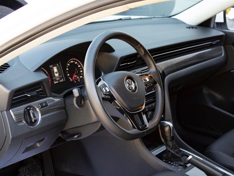 volkswagen Passat 2021 - 10