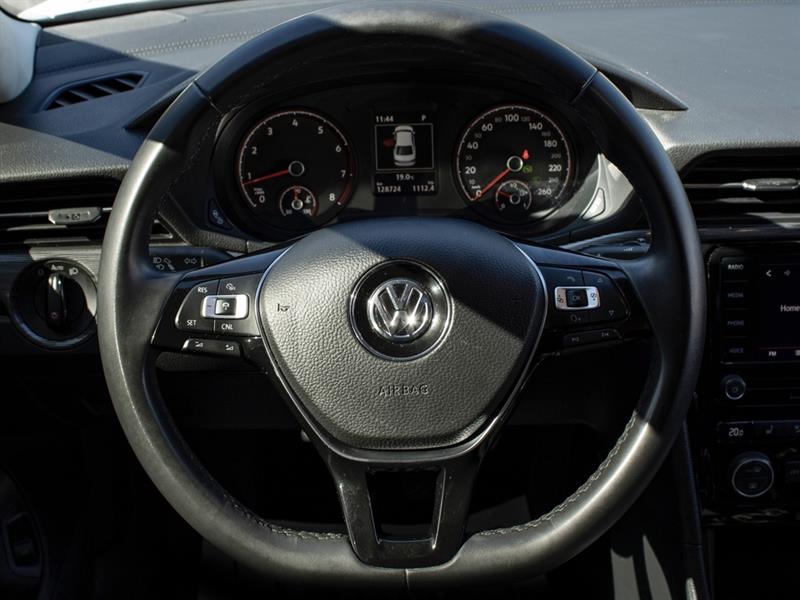 volkswagen Passat 2021 - 12