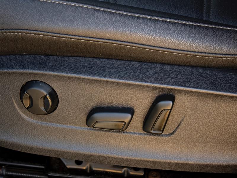 volkswagen Passat 2021 - 14