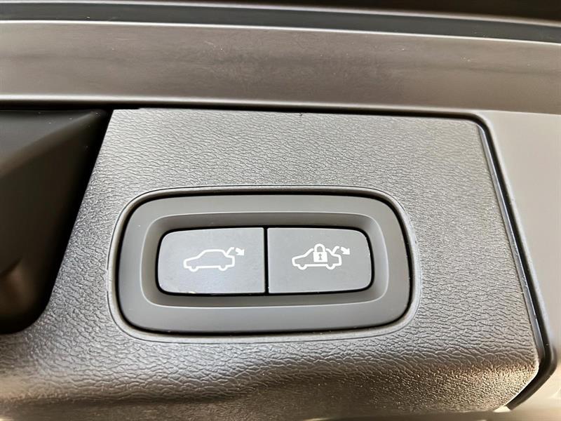 volvo XC60 2023 - 15