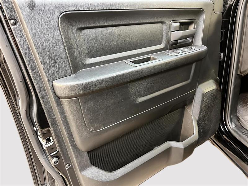 ram 1500 Classic 2023 - 21