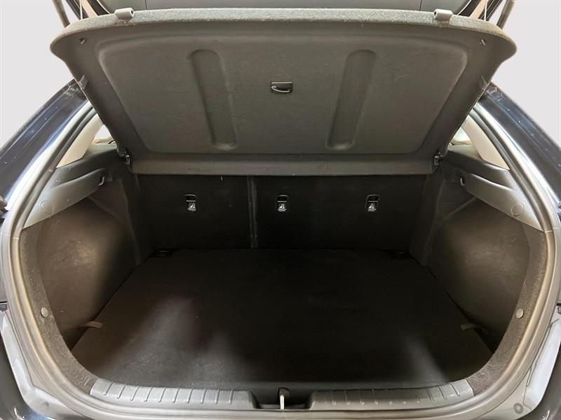 kia Forte5 2023 - 12