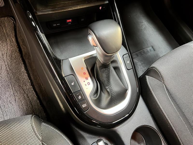 kia Forte5 2023 - 13