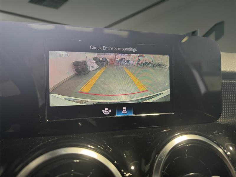 mercedes-benz GLB 250 2022 - 16