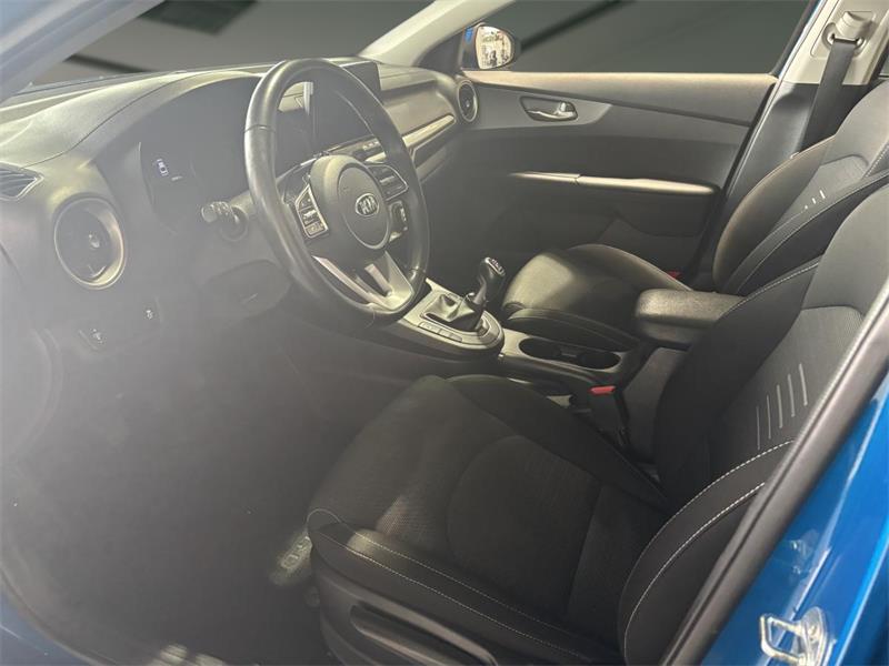 kia Forte 2021 - 7