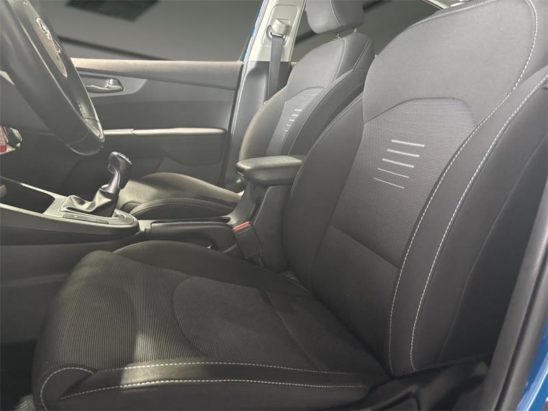 kia Forte 2021 - 8
