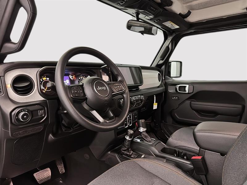 jeep Wrangler 2026 - 13