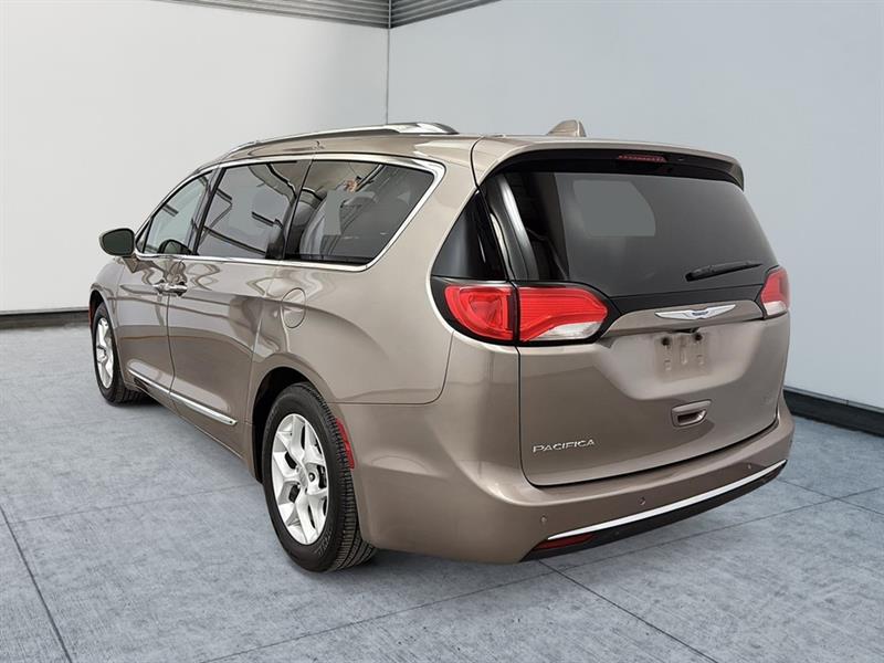 chrysler Pacifica 2018 - 9