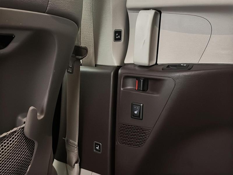 chrysler Pacifica 2018 - 25