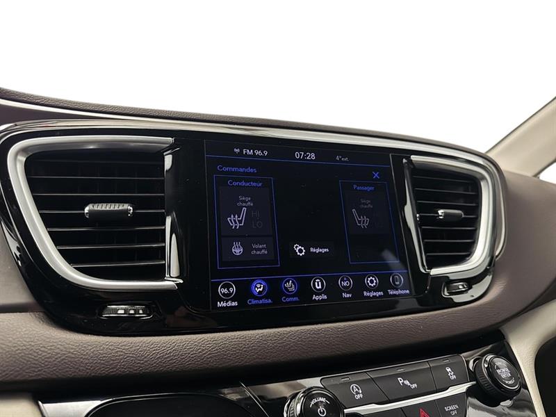 chrysler Pacifica 2018 - 36