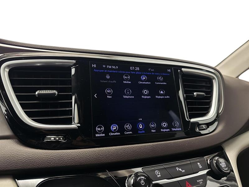 chrysler Pacifica 2018 - 38