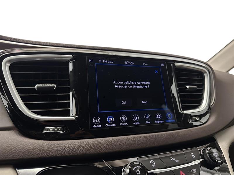 chrysler Pacifica 2018 - 40